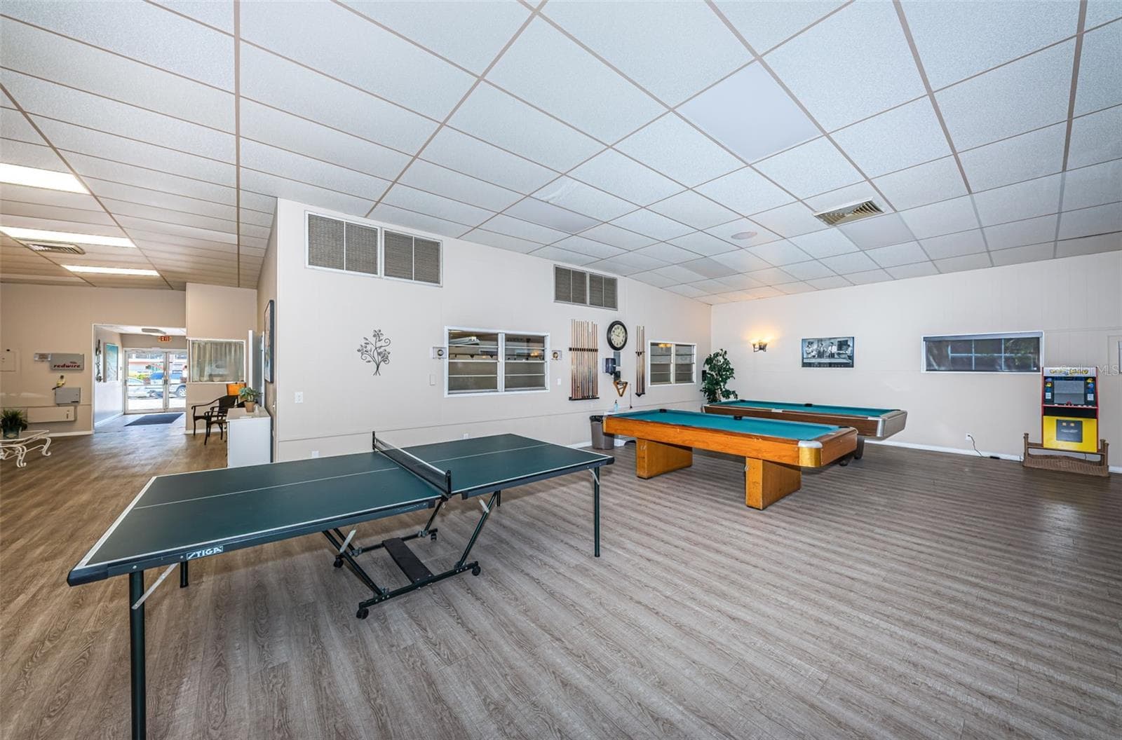 Clubhouse game room - 1898 SHORE DR S #208, SOUTH PASADENA
