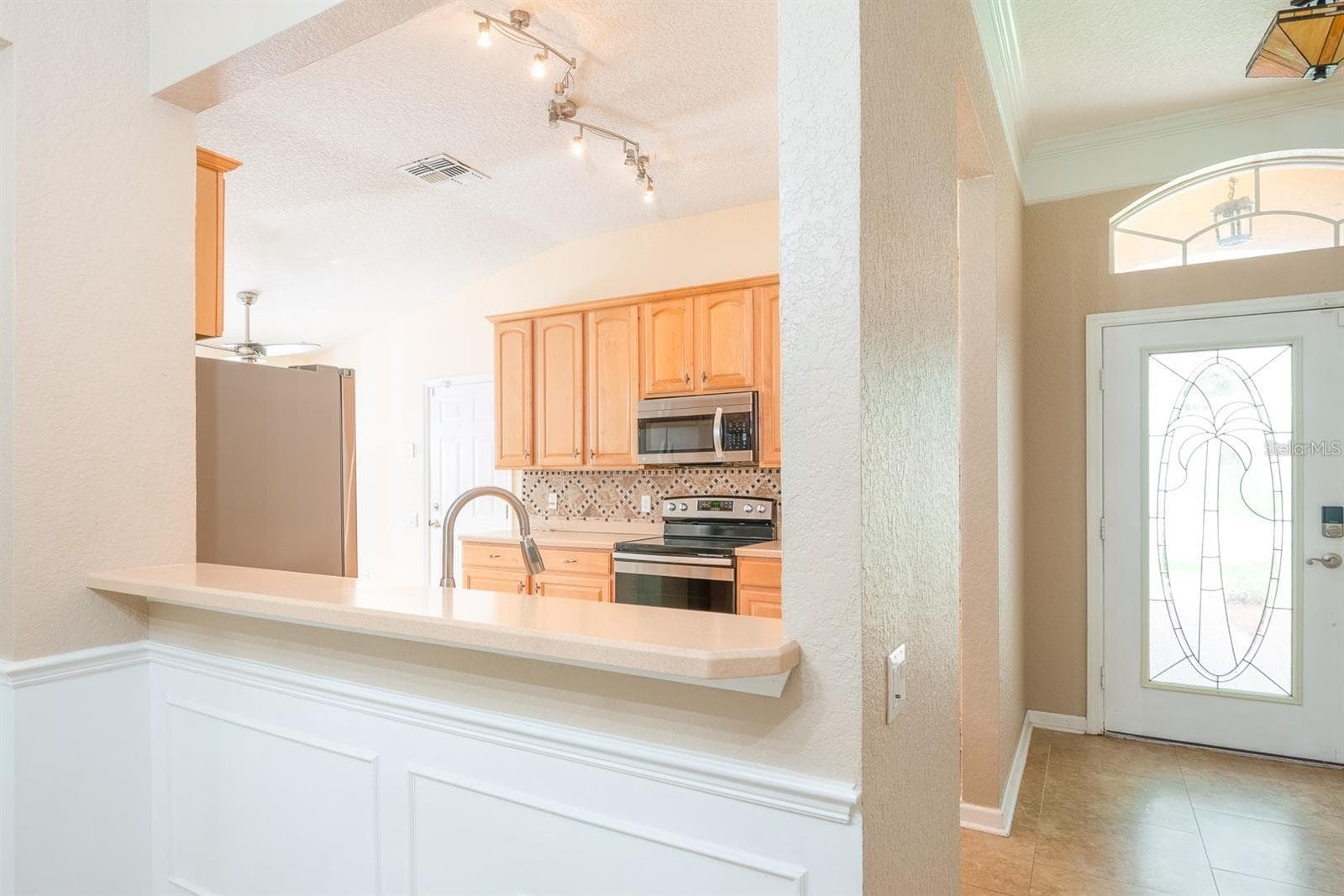 Single Family Residence at 5897 BUFORD ST, ORLANDO, photo 9 of 34