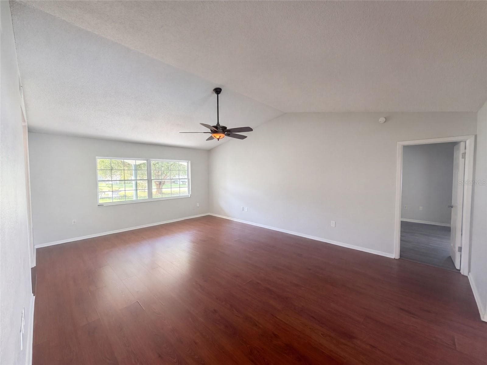 Single Family Residence at 11187 BLYTHVILLE RD, SPRING HILL, photo 16 of 33
