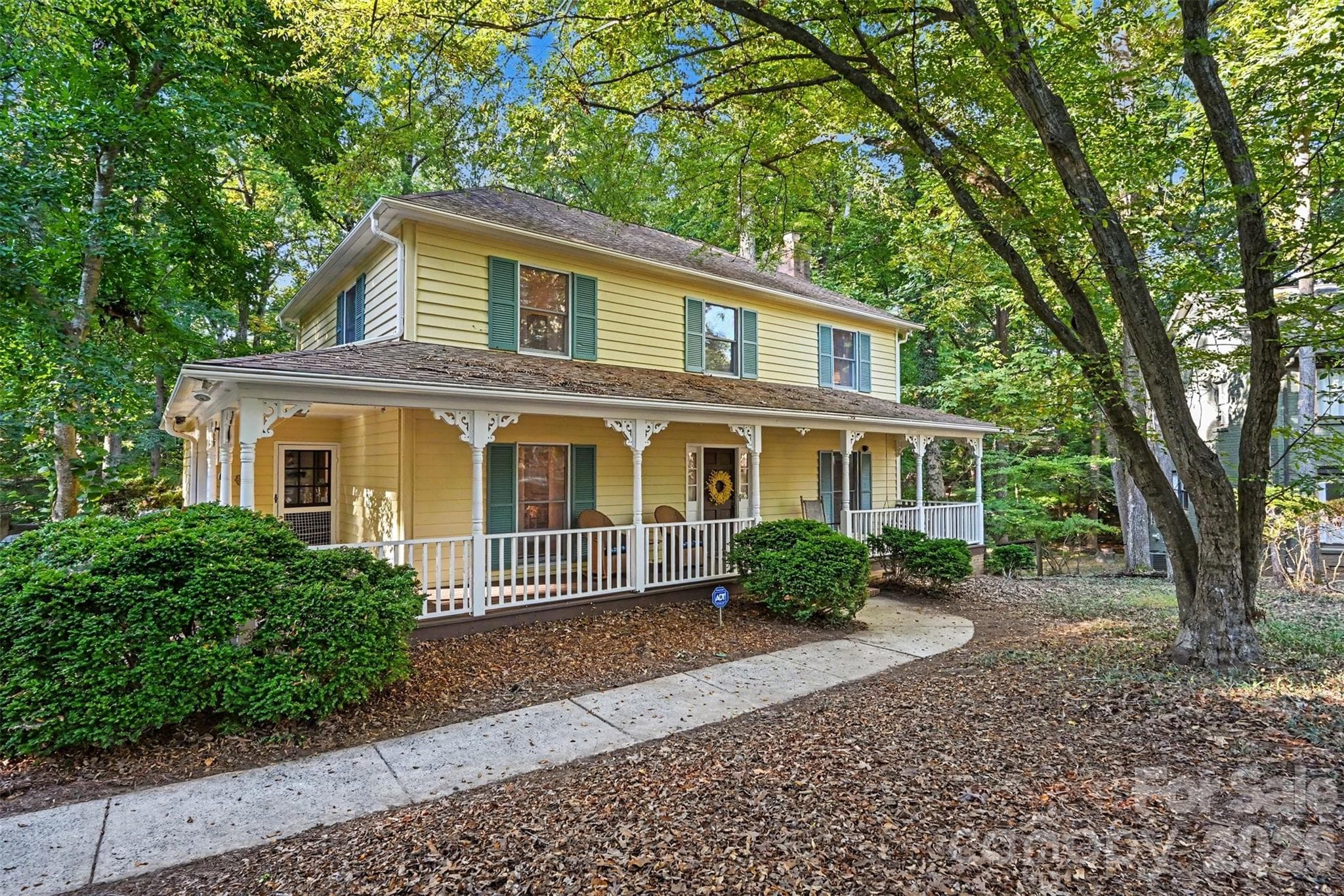 Single Family Residence at 7030 Pleasant Drive, Charlotte, photo 3 of 37
