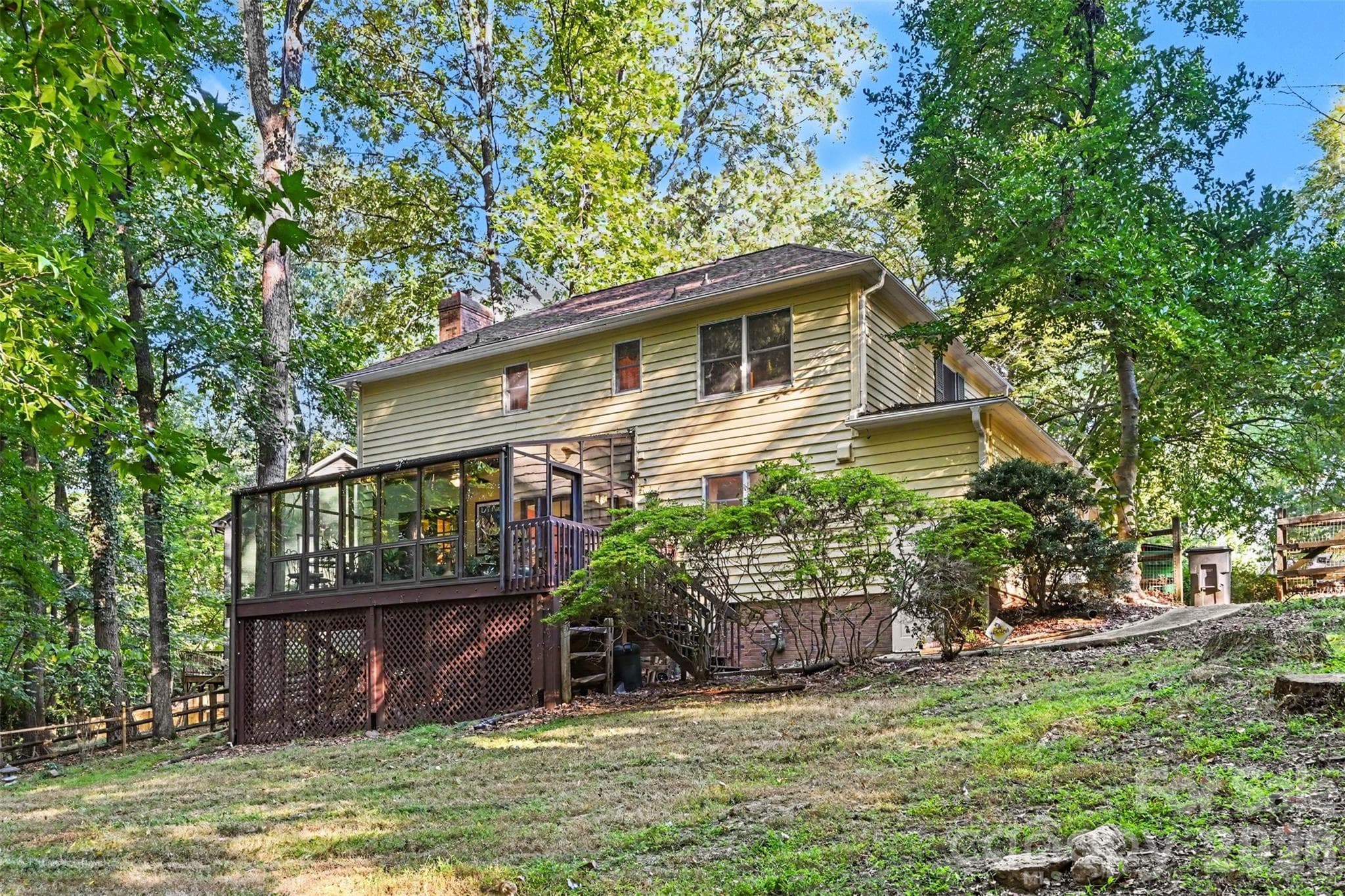 Single Family Residence at 7030 Pleasant Drive, Charlotte, photo 35 of 37