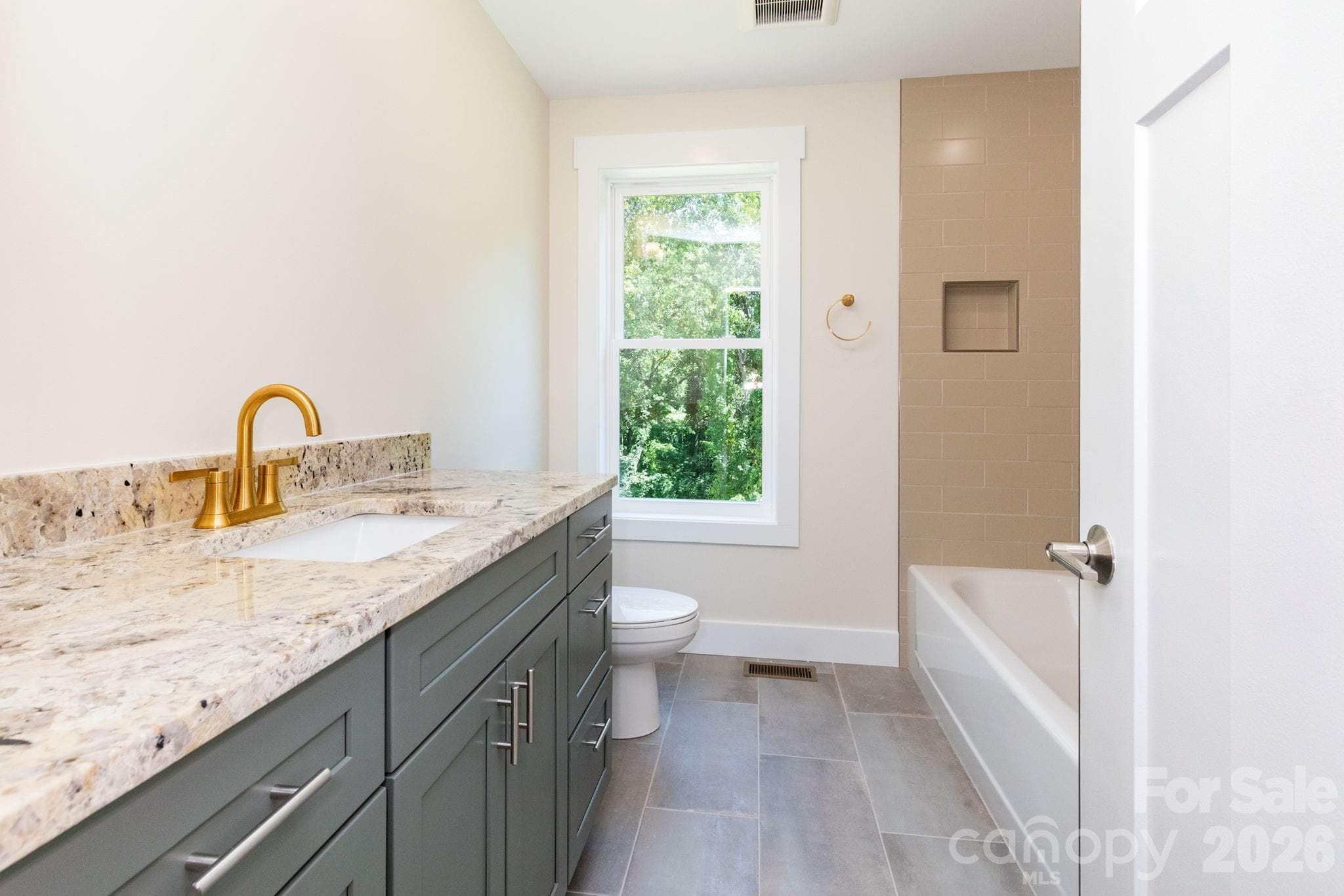 Hall Bathroom - 35 Loblolly Lane, Asheville