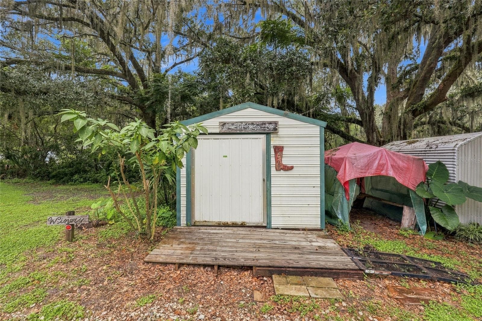 Lots of storage sheds - 7217 NE 221ST ST, MELROSE