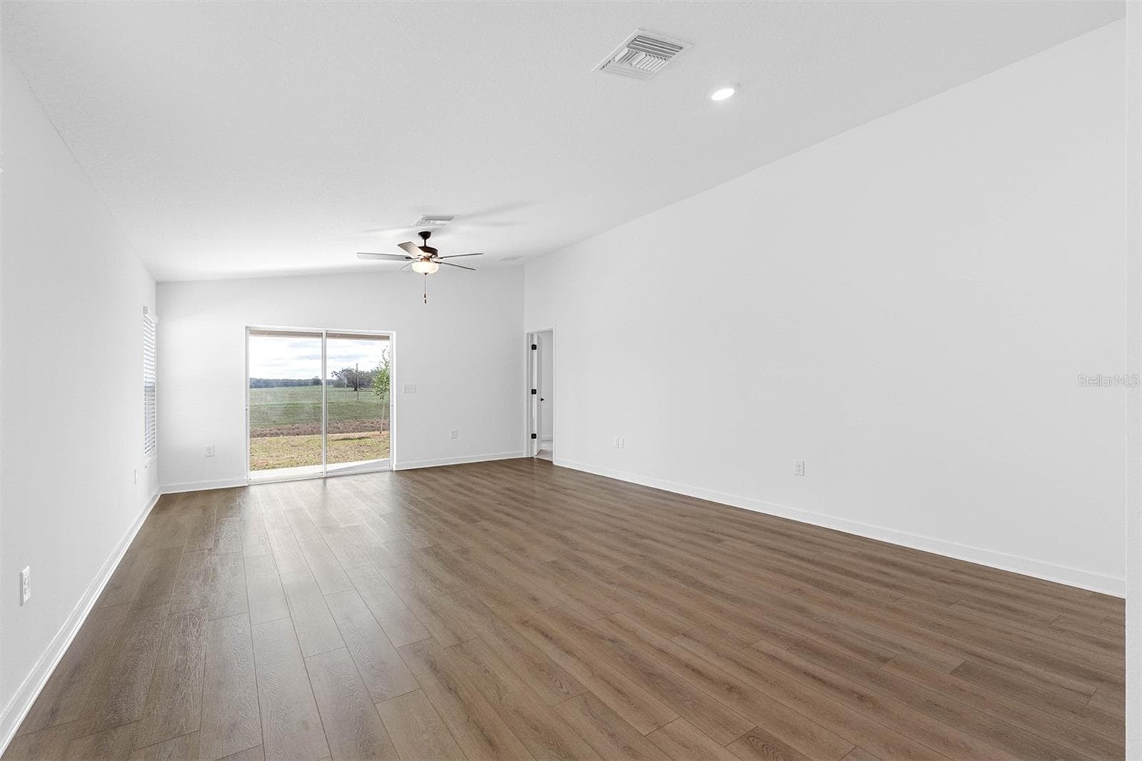 Single Family Residence at 15247 GLOSSY IBIS RD, BROOKSVILLE, photo 6 of 16