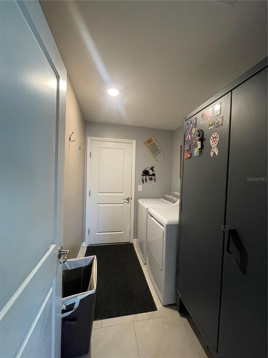 Single Family Residence at 141 HERCULES DR, ROTONDA WEST, photo 21 of 31