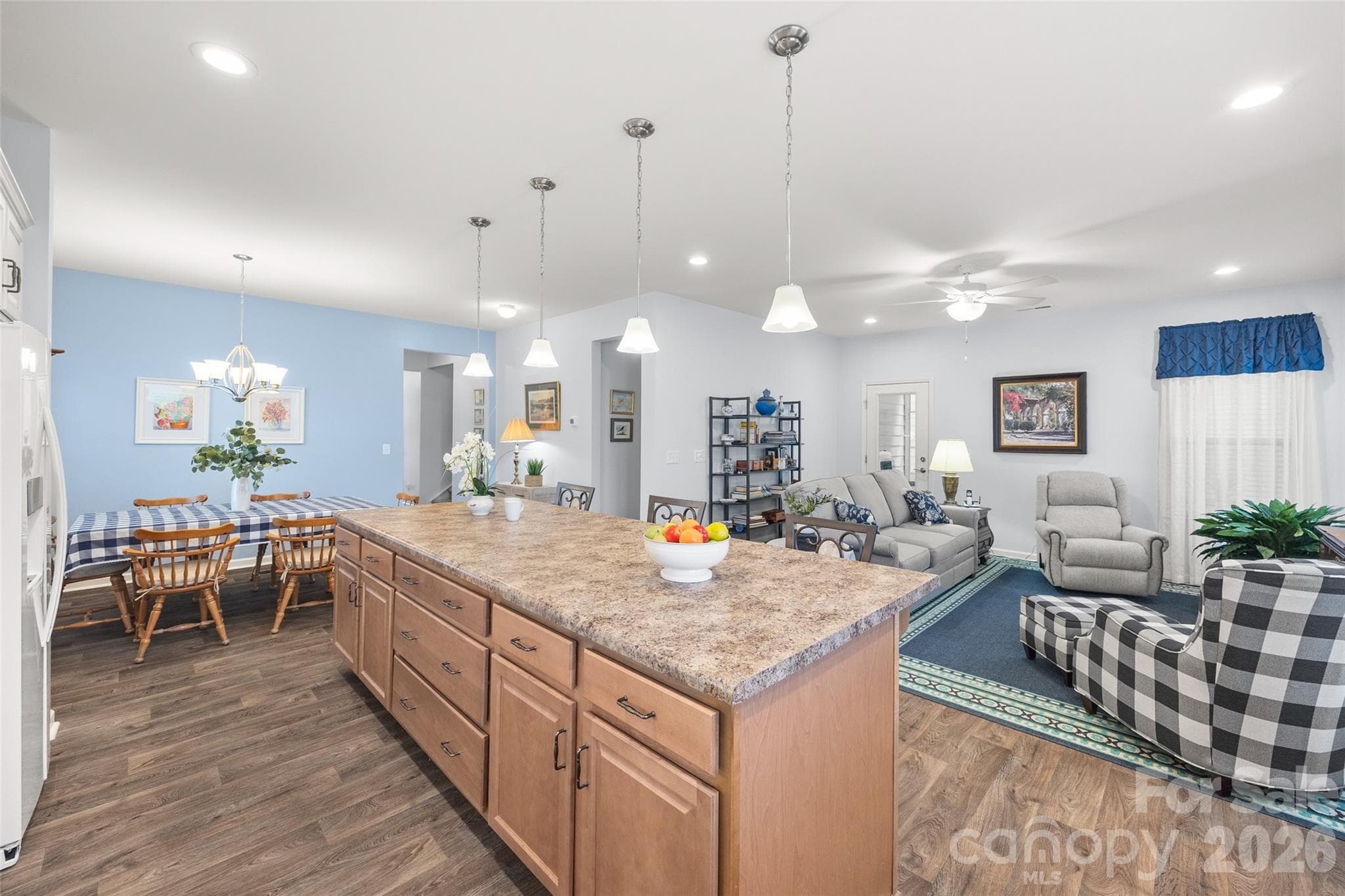 Kitchen with large island - 22444 Gateway Drive, Lancaster