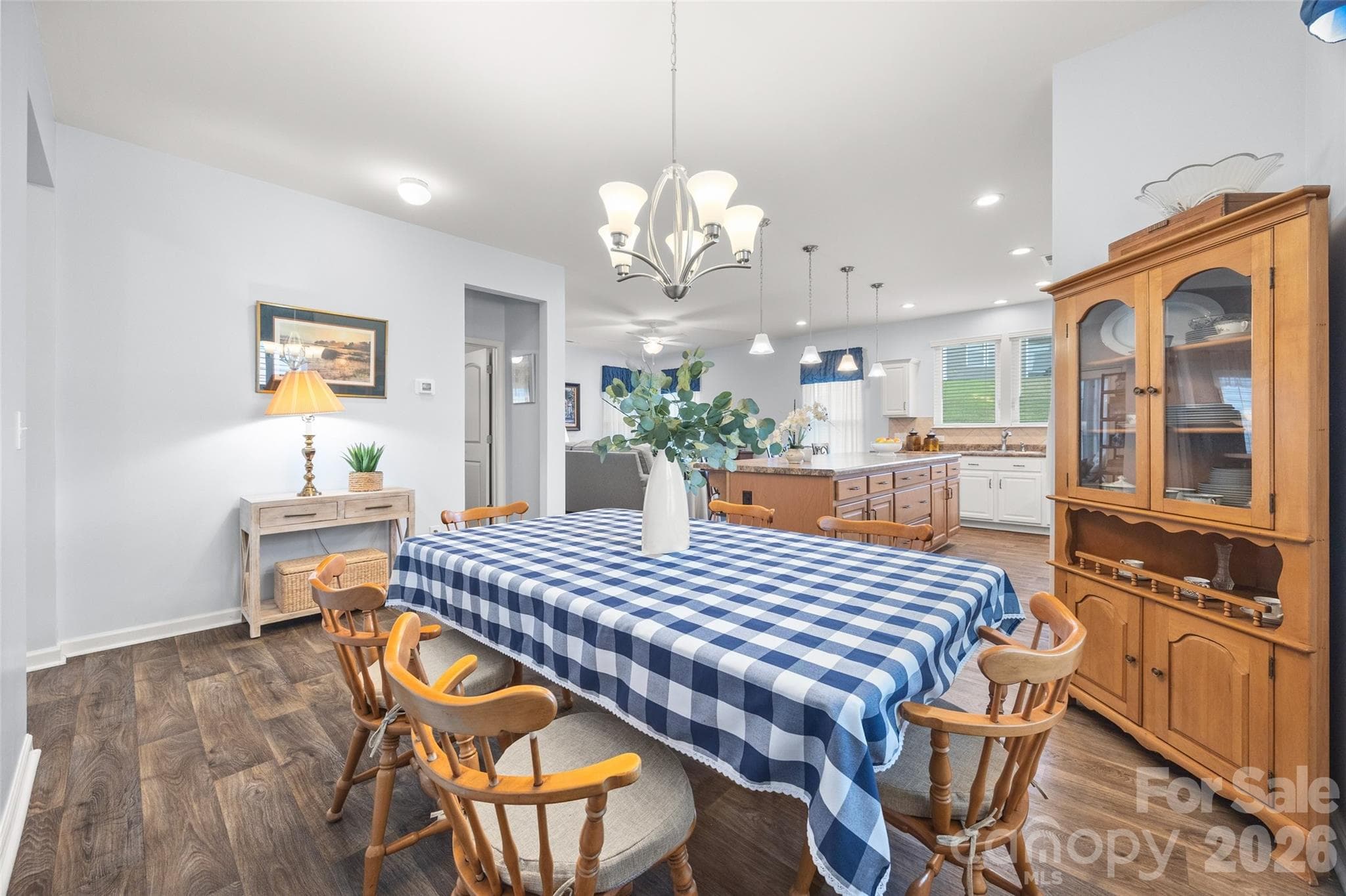 Dining area - 22444 Gateway Drive, Lancaster