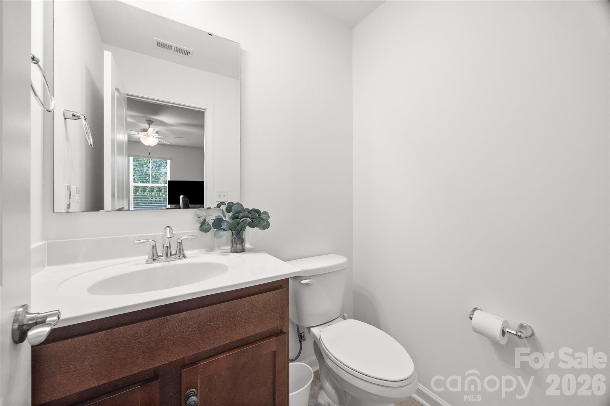 Half bath off of Office/Flex space - 22444 Gateway Drive, Lancaster