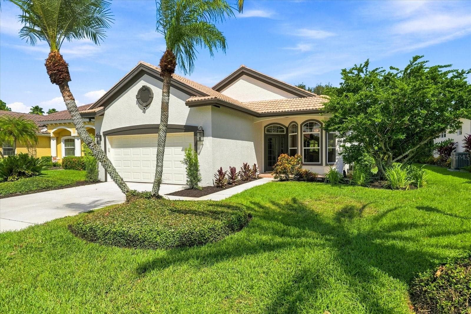 10209 SILVERADO CIR