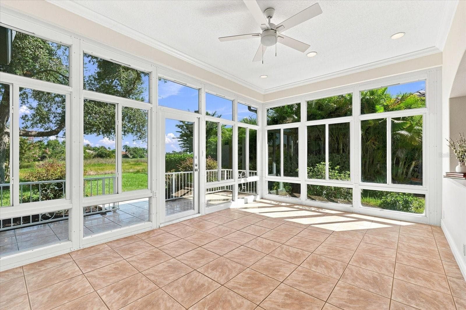Single Family Residence at 10209 SILVERADO CIR, LAKEWOOD RANCH, photo 21 of 61
