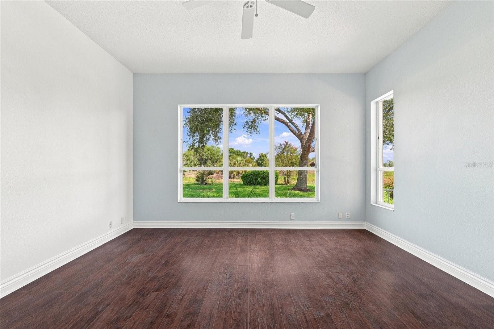 Single Family Residence at 10209 SILVERADO CIR, LAKEWOOD RANCH, photo 25 of 61