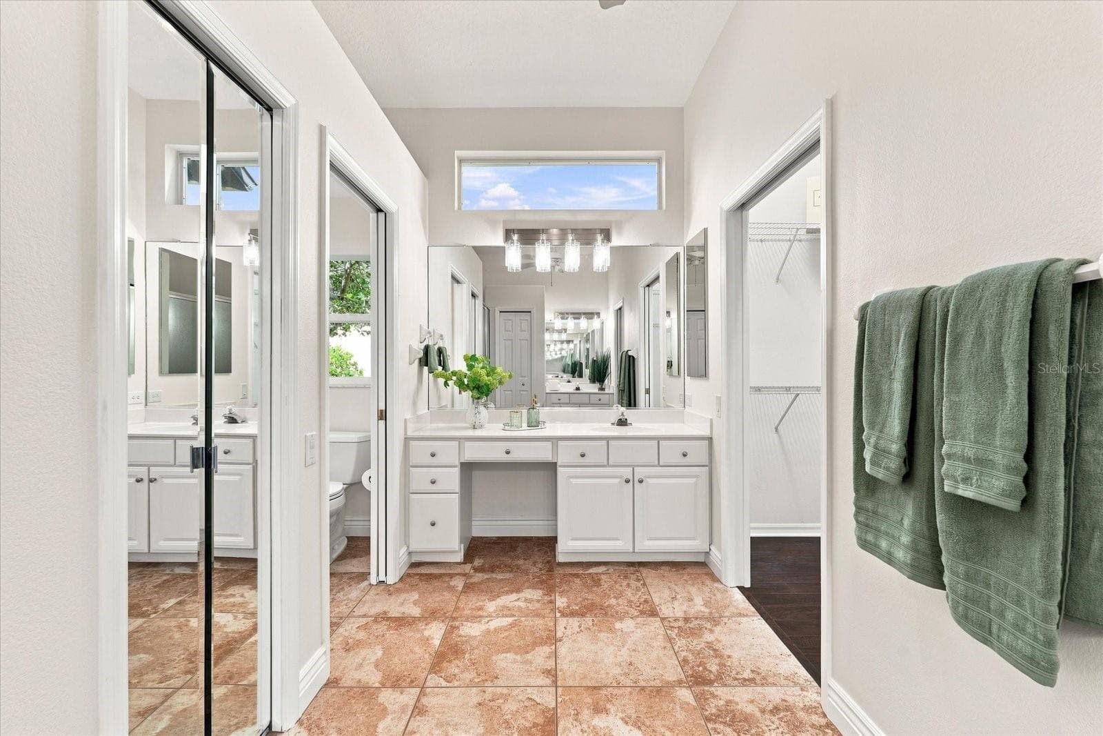 Single Family Residence at 10209 SILVERADO CIR, LAKEWOOD RANCH, photo 28 of 61