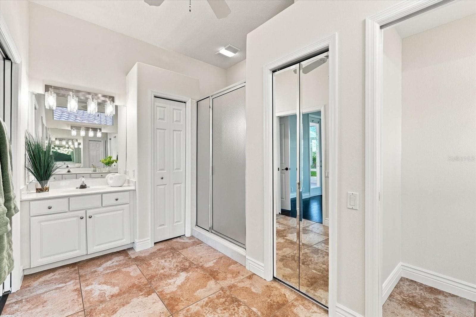 Single Family Residence at 10209 SILVERADO CIR, LAKEWOOD RANCH, photo 29 of 61