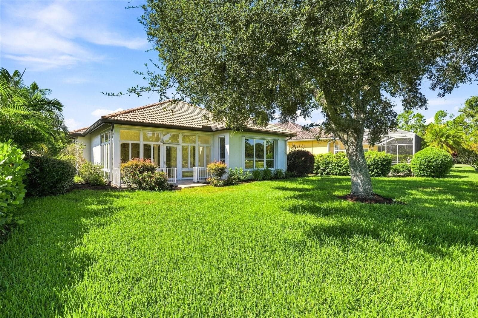 Single Family Residence at 10209 SILVERADO CIR, LAKEWOOD RANCH, photo 41 of 61