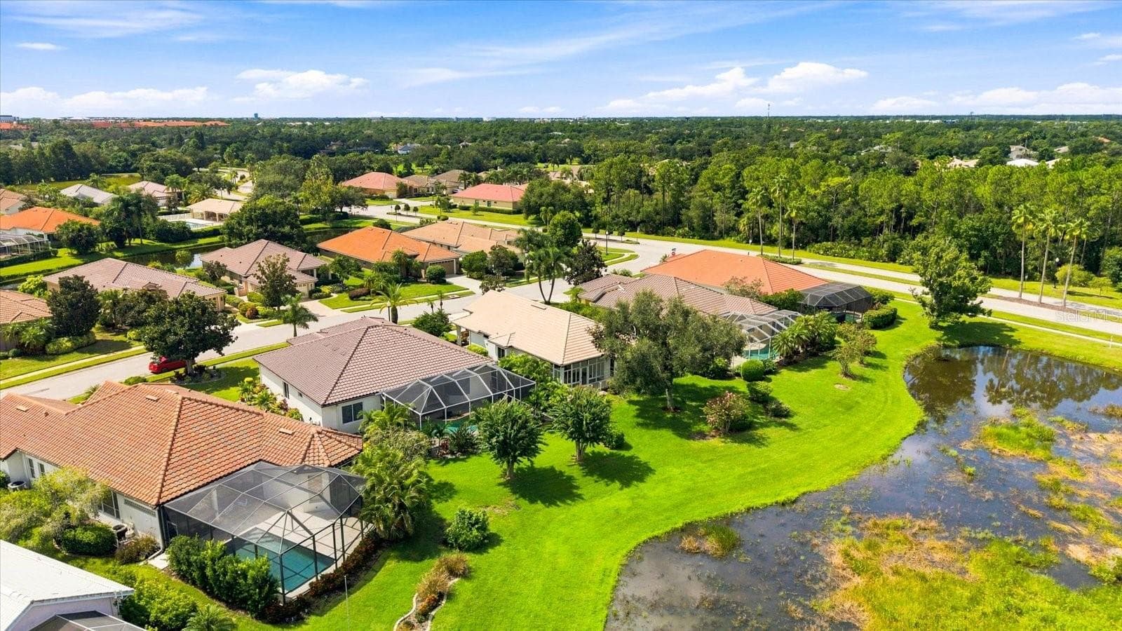 Single Family Residence at 10209 SILVERADO CIR, LAKEWOOD RANCH, photo 52 of 61