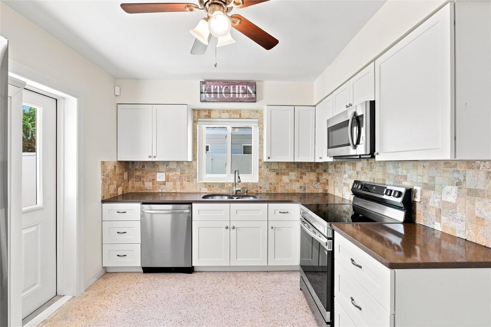 Single Family Residence at 1424 COREY WAY S, SOUTH PASADENA, photo 15 of 50
