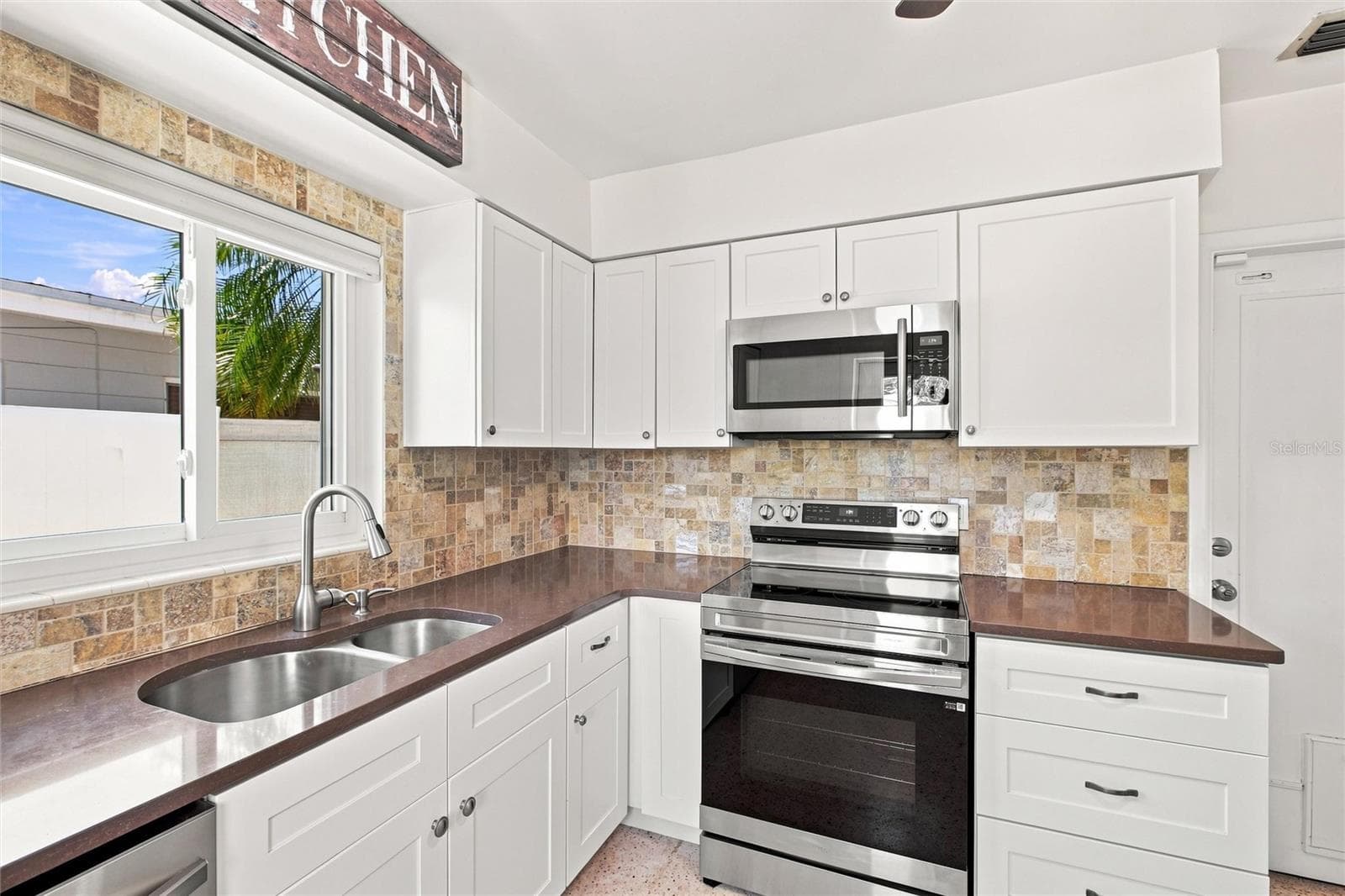 Single Family Residence at 1424 COREY WAY S, SOUTH PASADENA, photo 17 of 50