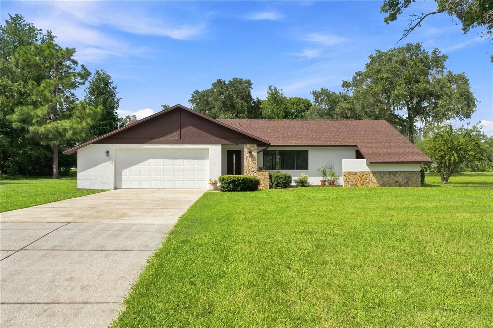 15125 WILLOWOOD LN
