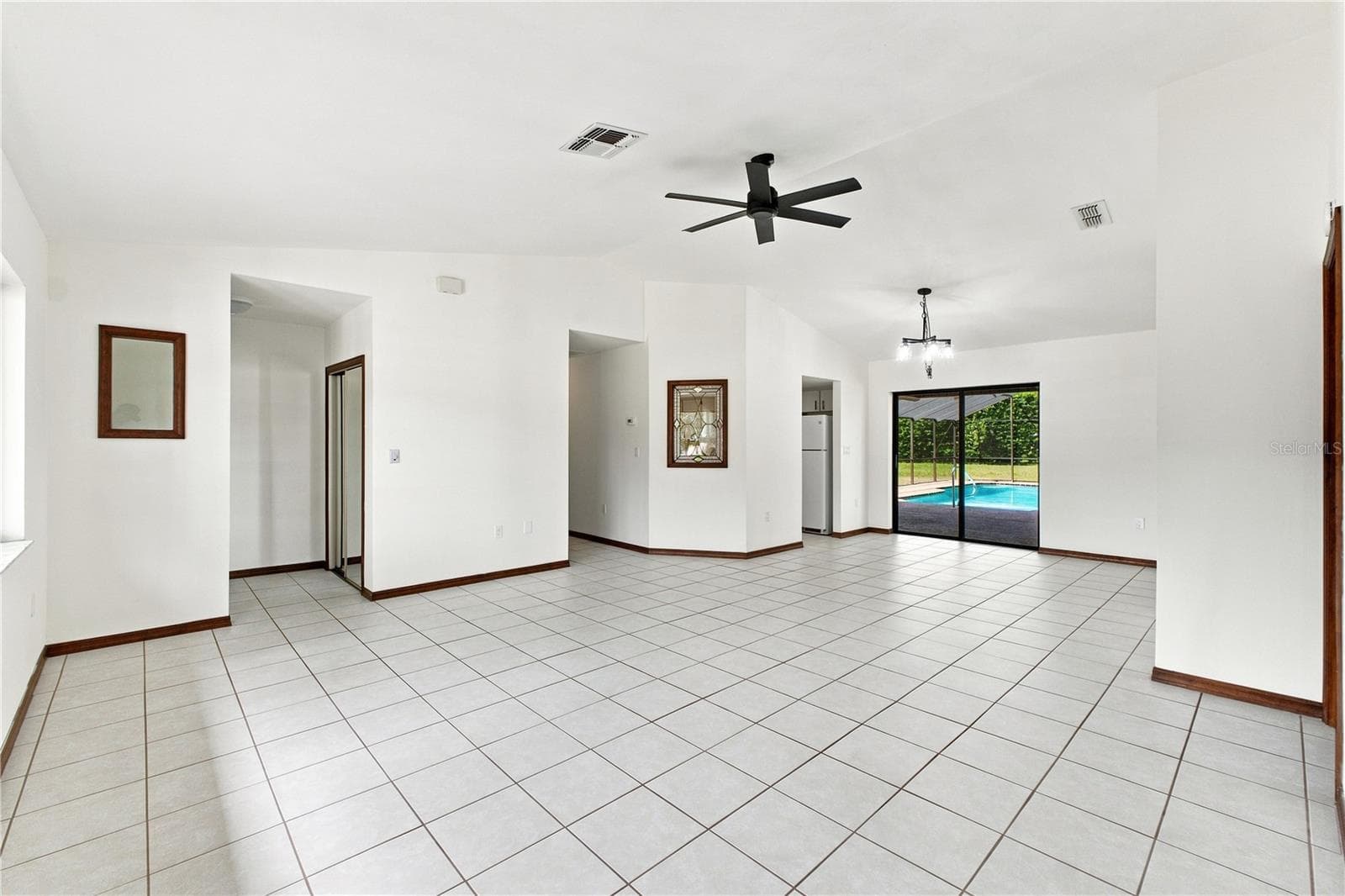 LIVING ROOM - 15125 WILLOWOOD LN, SPRING HILL