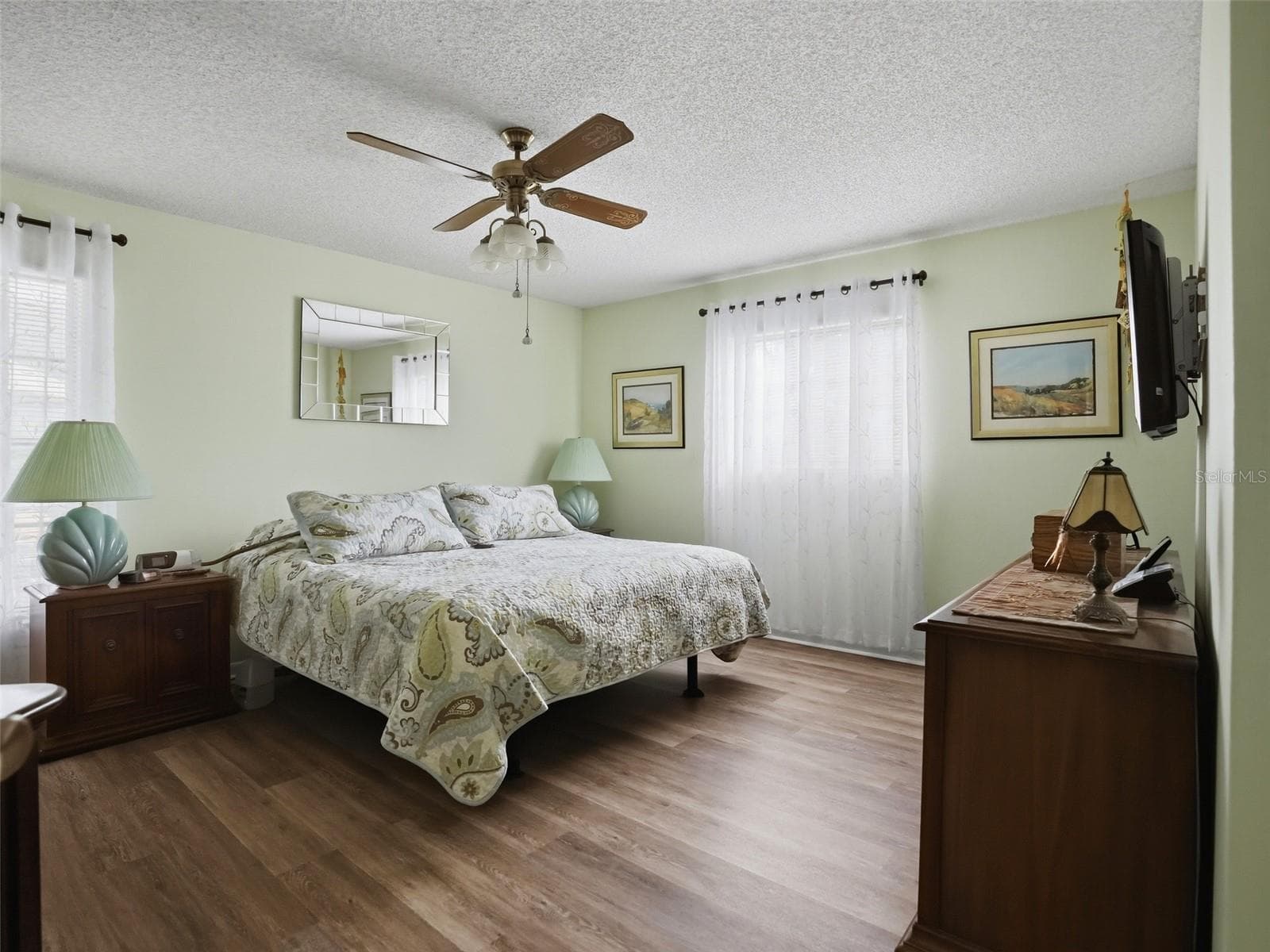 Single Family Residence at 24088 EPPLEY DR, BROOKSVILLE, photo 16 of 42