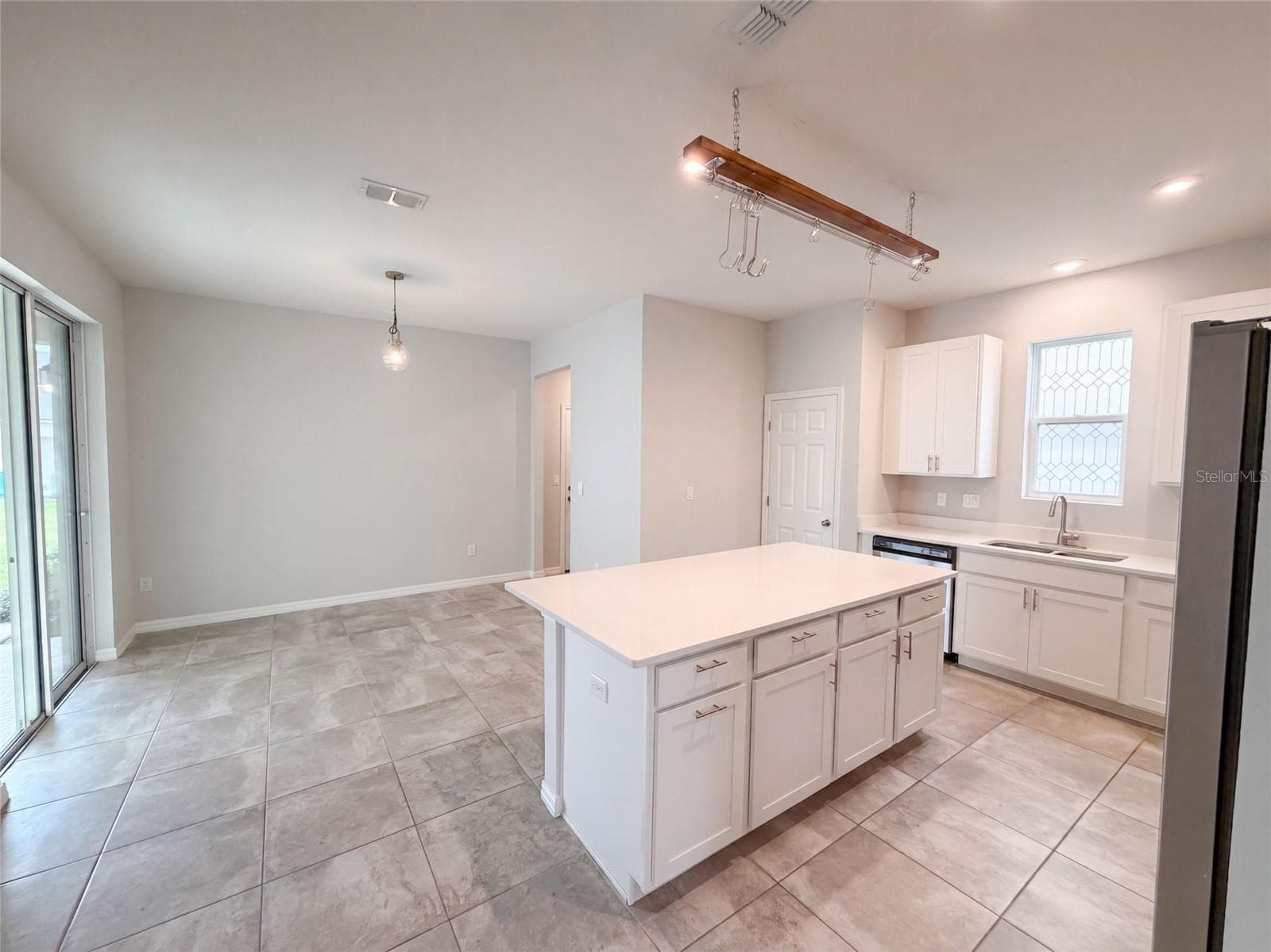 Single Family Residence at 11945 GLOBE ST, ORLANDO, photo 13 of 33
