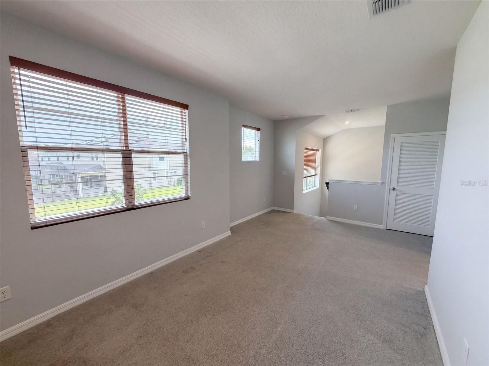 Single Family Residence at 11945 GLOBE ST, ORLANDO, photo 15 of 33