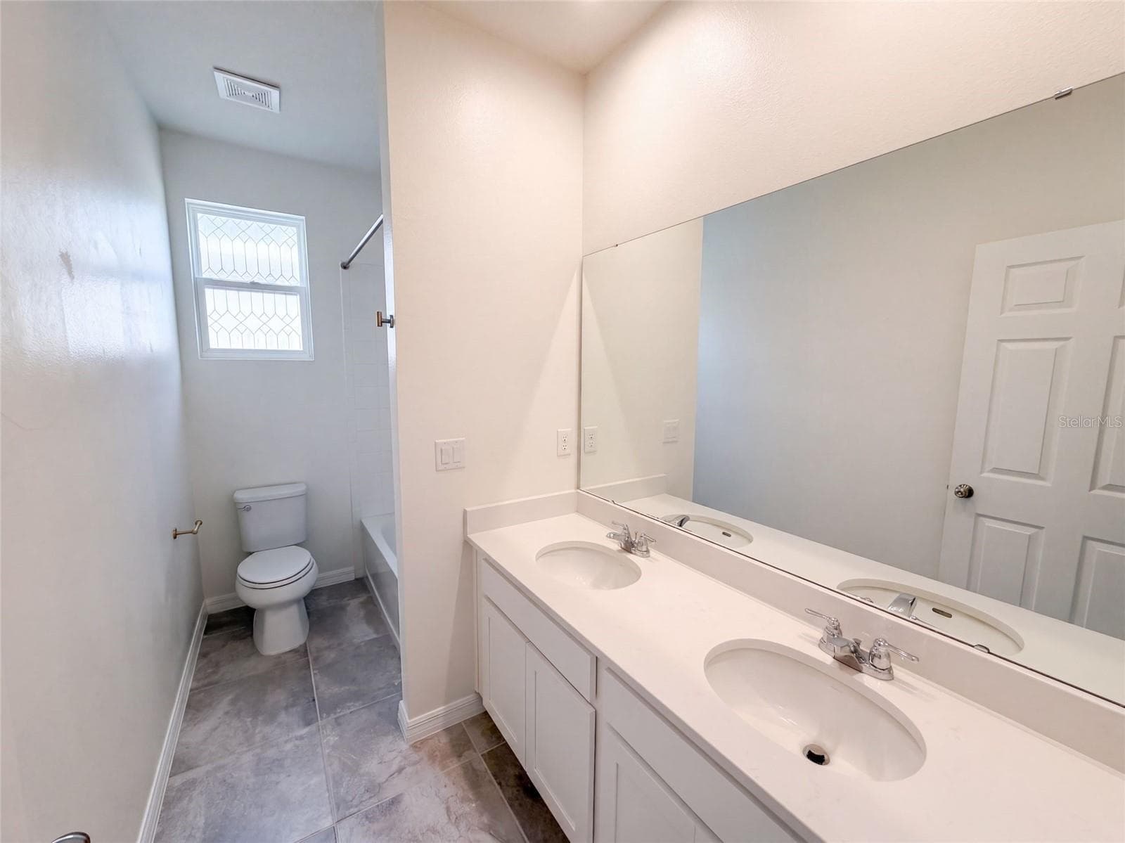 Single Family Residence at 11945 GLOBE ST, ORLANDO, photo 21 of 33