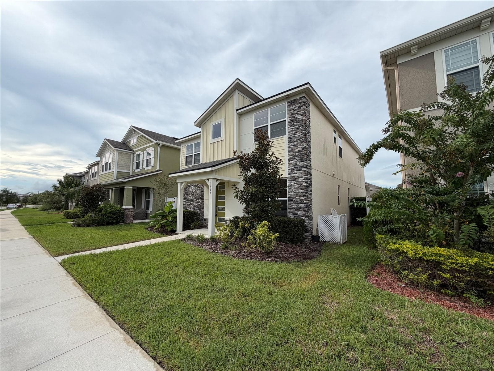Single Family Residence at 11945 GLOBE ST, ORLANDO, photo 27 of 33