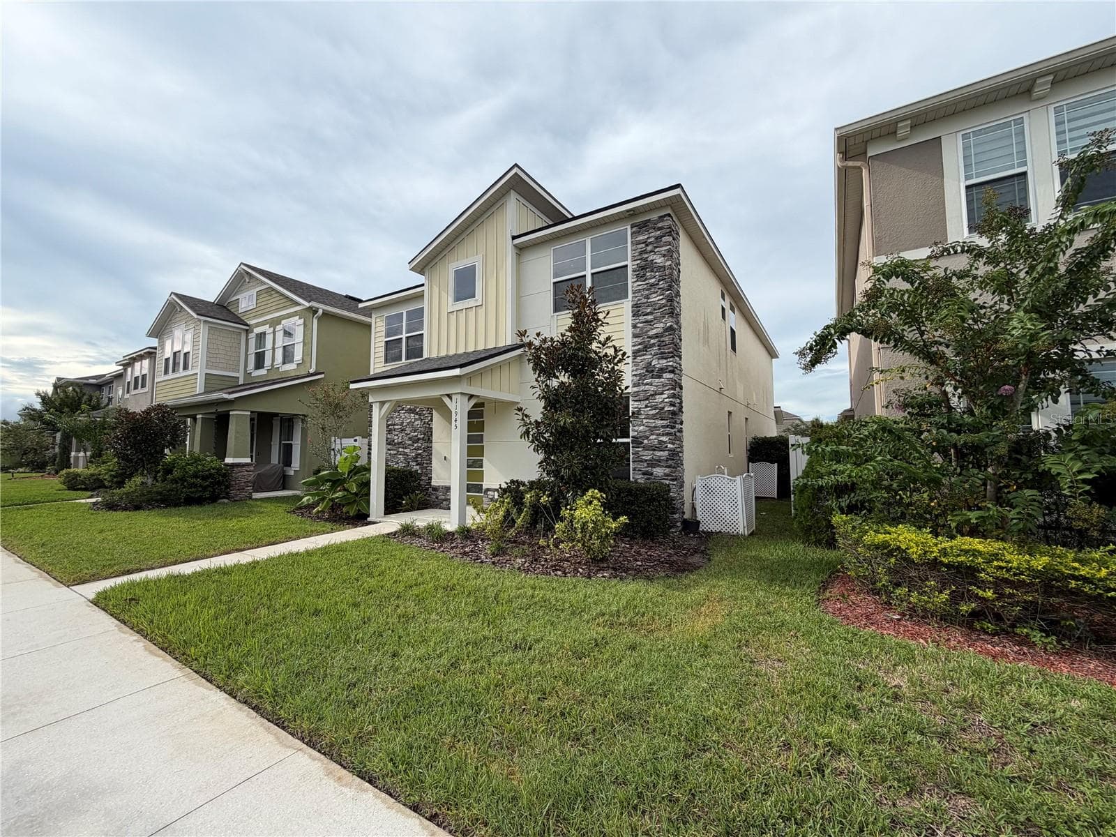 Single Family Residence at 11945 GLOBE ST, ORLANDO, photo 29 of 33