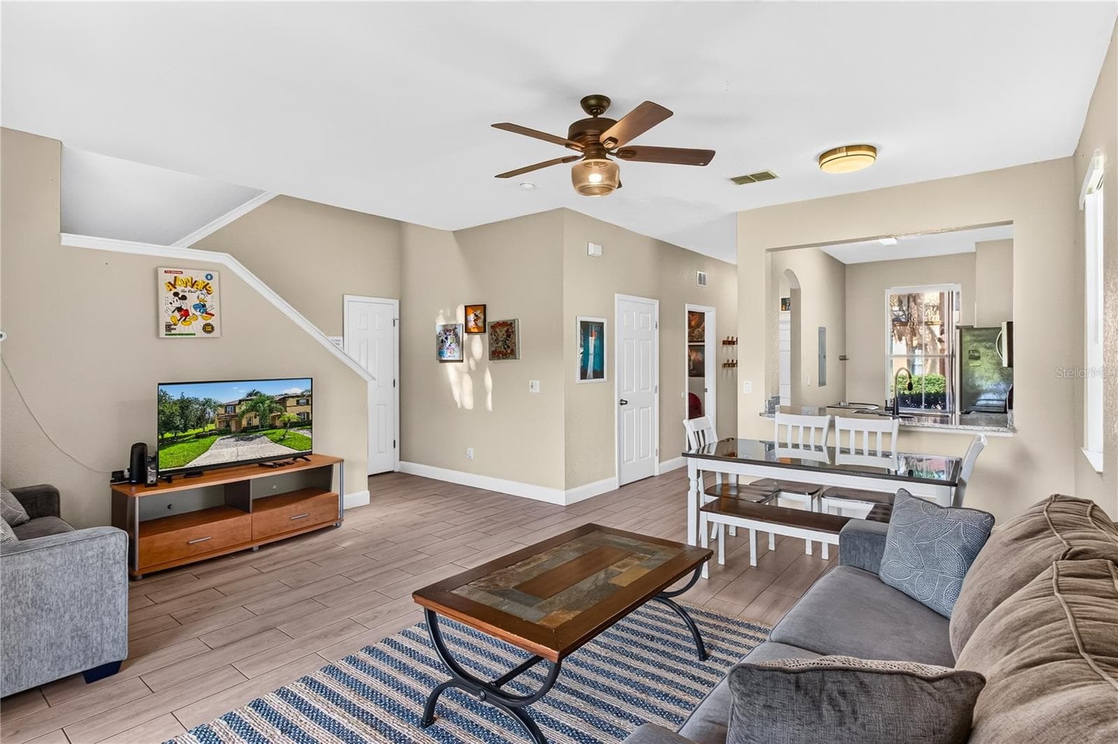 Townhouse at 154 BERGAMO DR, DAVENPORT, photo 14 of 41