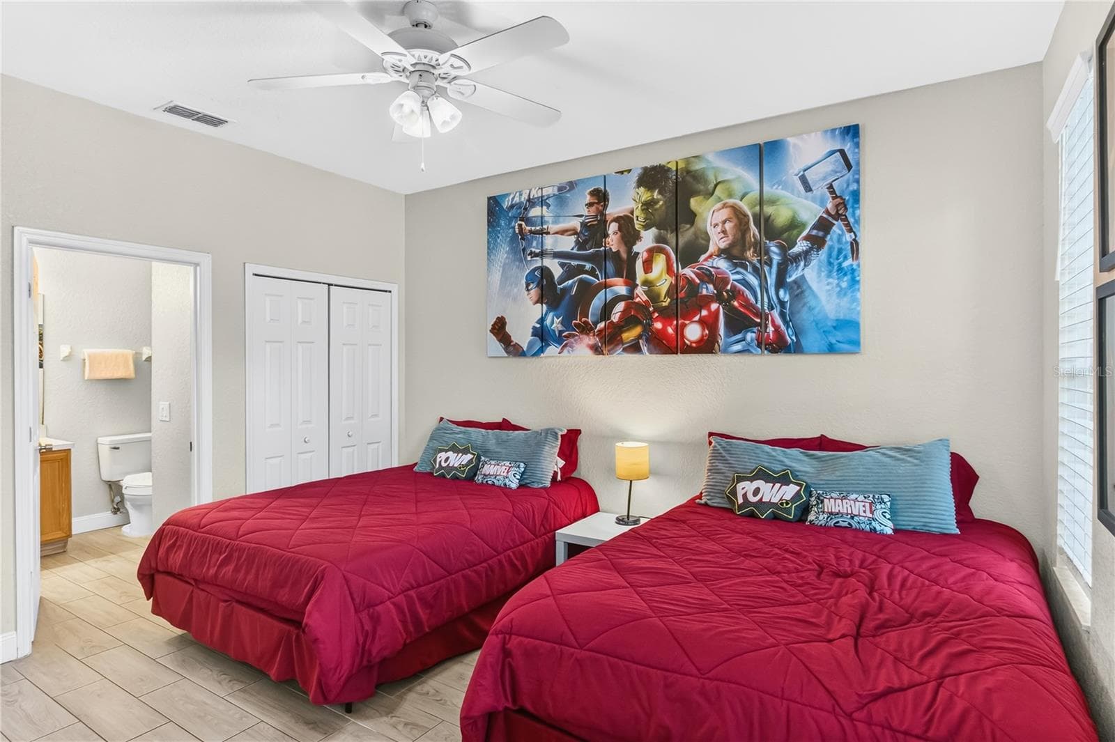 Townhouse at 154 BERGAMO DR, DAVENPORT, photo 32 of 41
