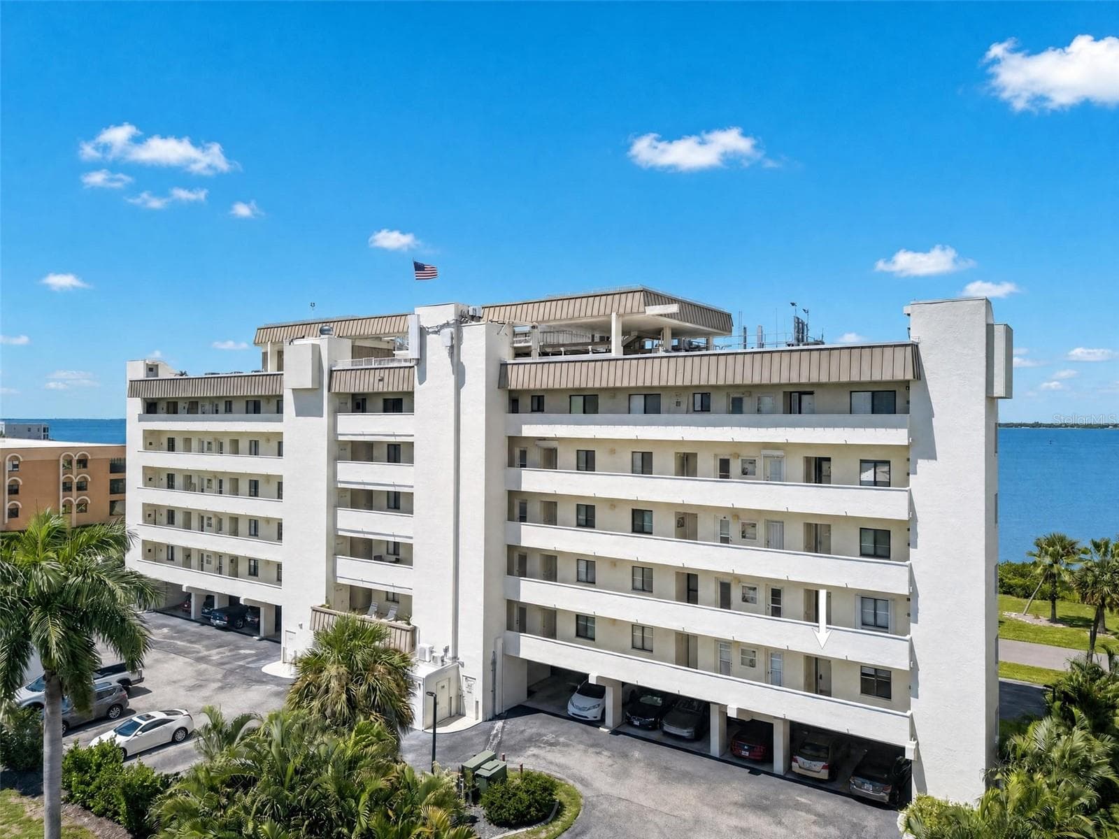 1500 PARK BEACH CIR #2H