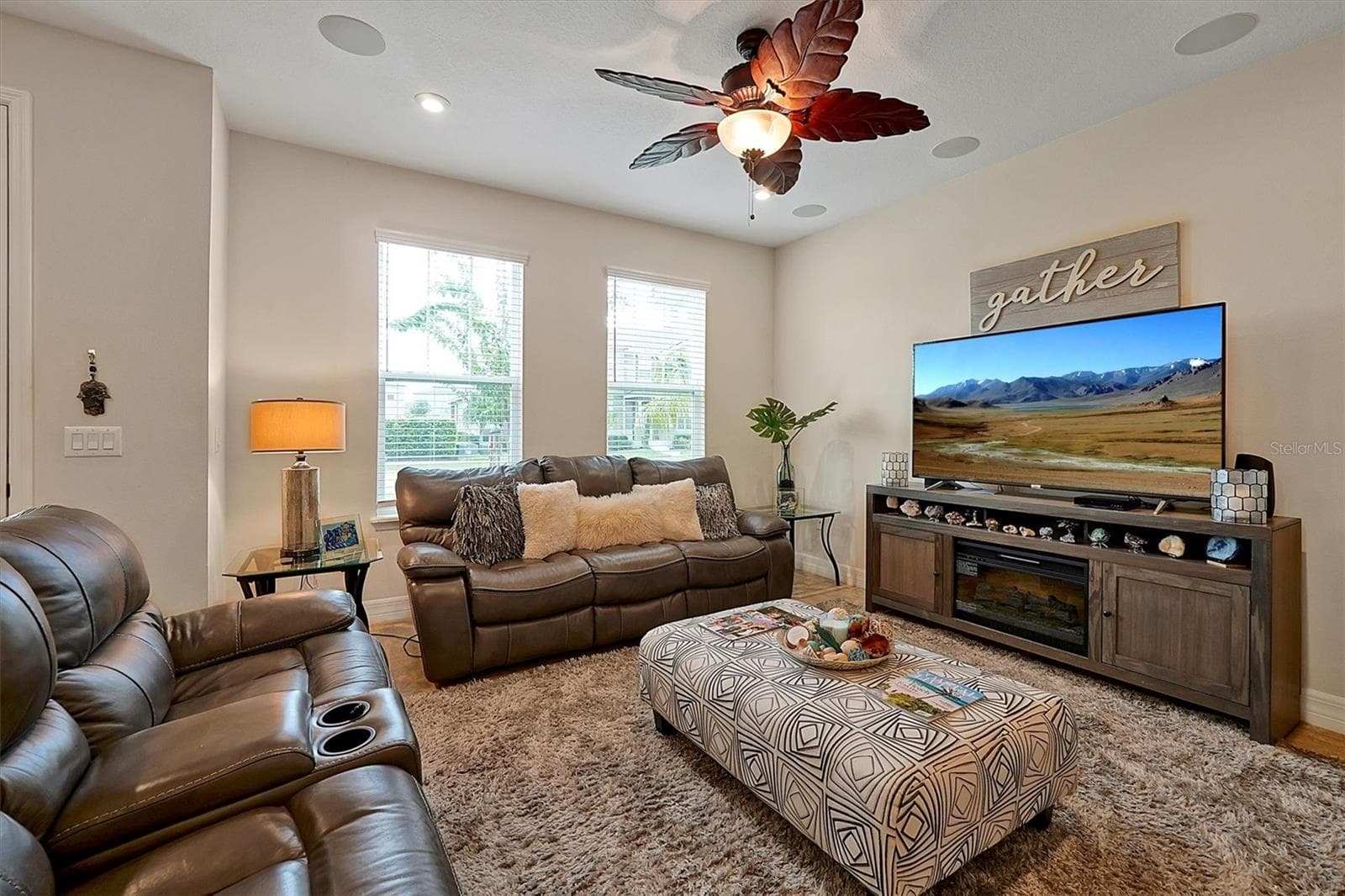Townhouse at 2155 VALENCIA BLOSSOM ST, CLERMONT, photo 4 of 37