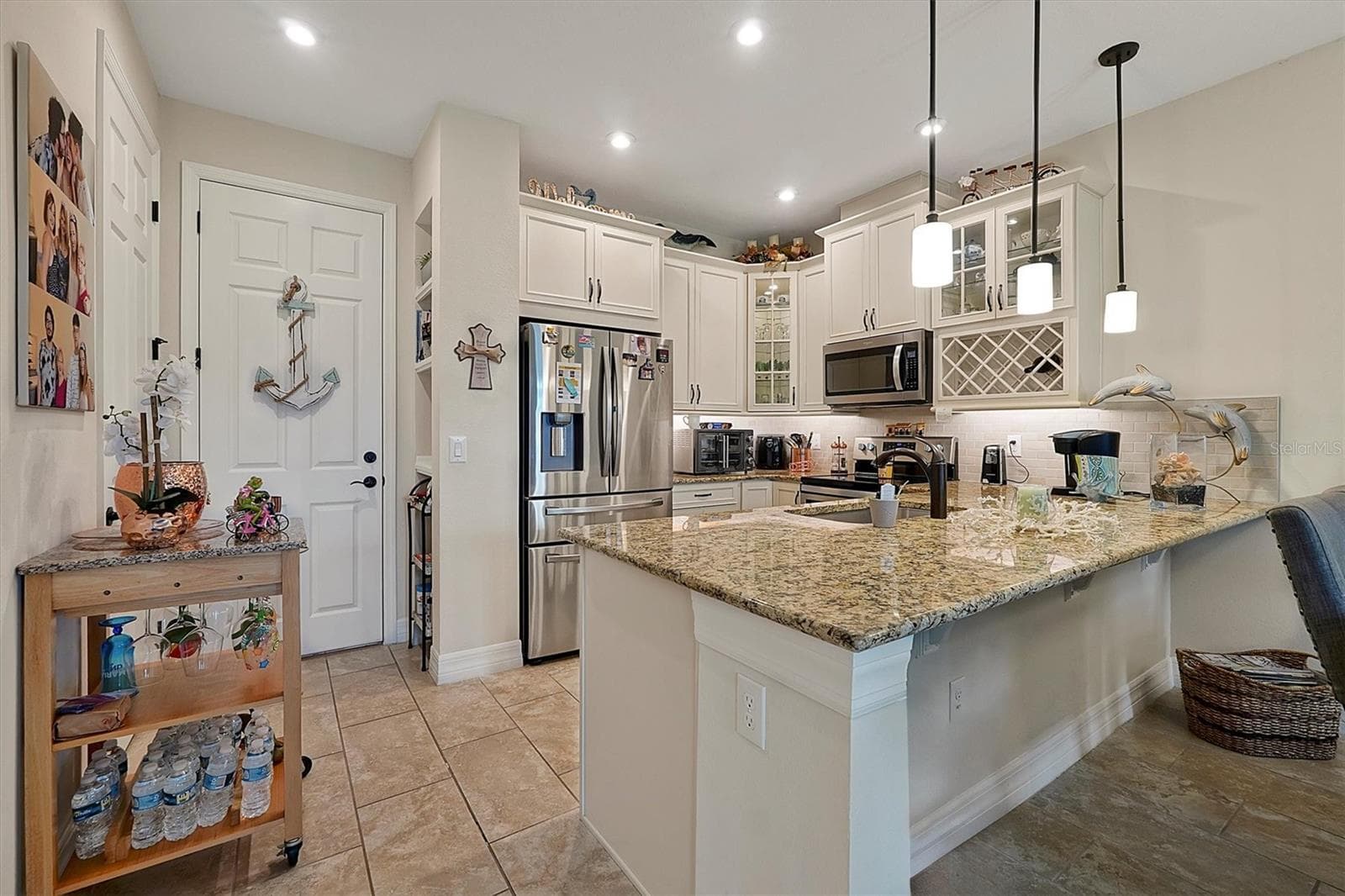 Townhouse at 2155 VALENCIA BLOSSOM ST, CLERMONT, photo 8 of 37