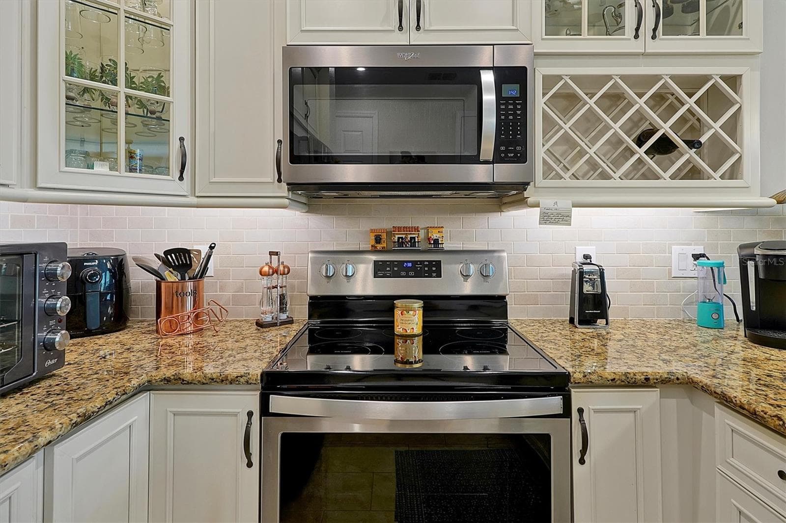 Townhouse at 2155 VALENCIA BLOSSOM ST, CLERMONT, photo 11 of 37