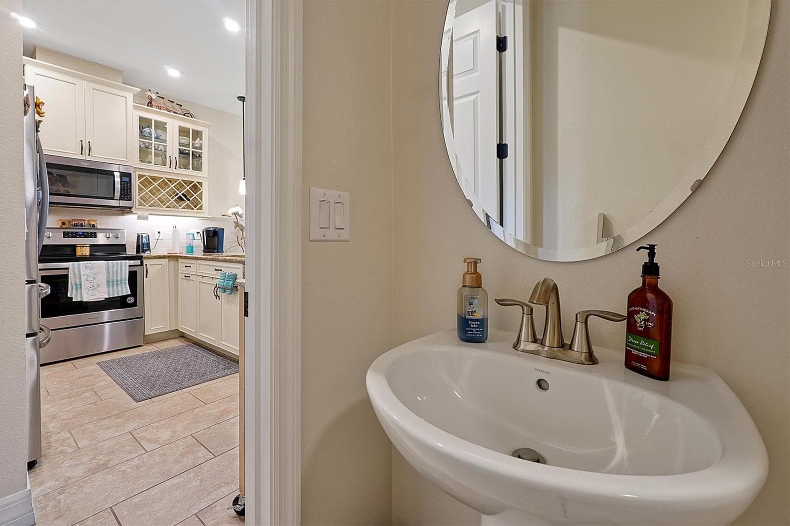 Townhouse at 2155 VALENCIA BLOSSOM ST, CLERMONT, photo 16 of 37