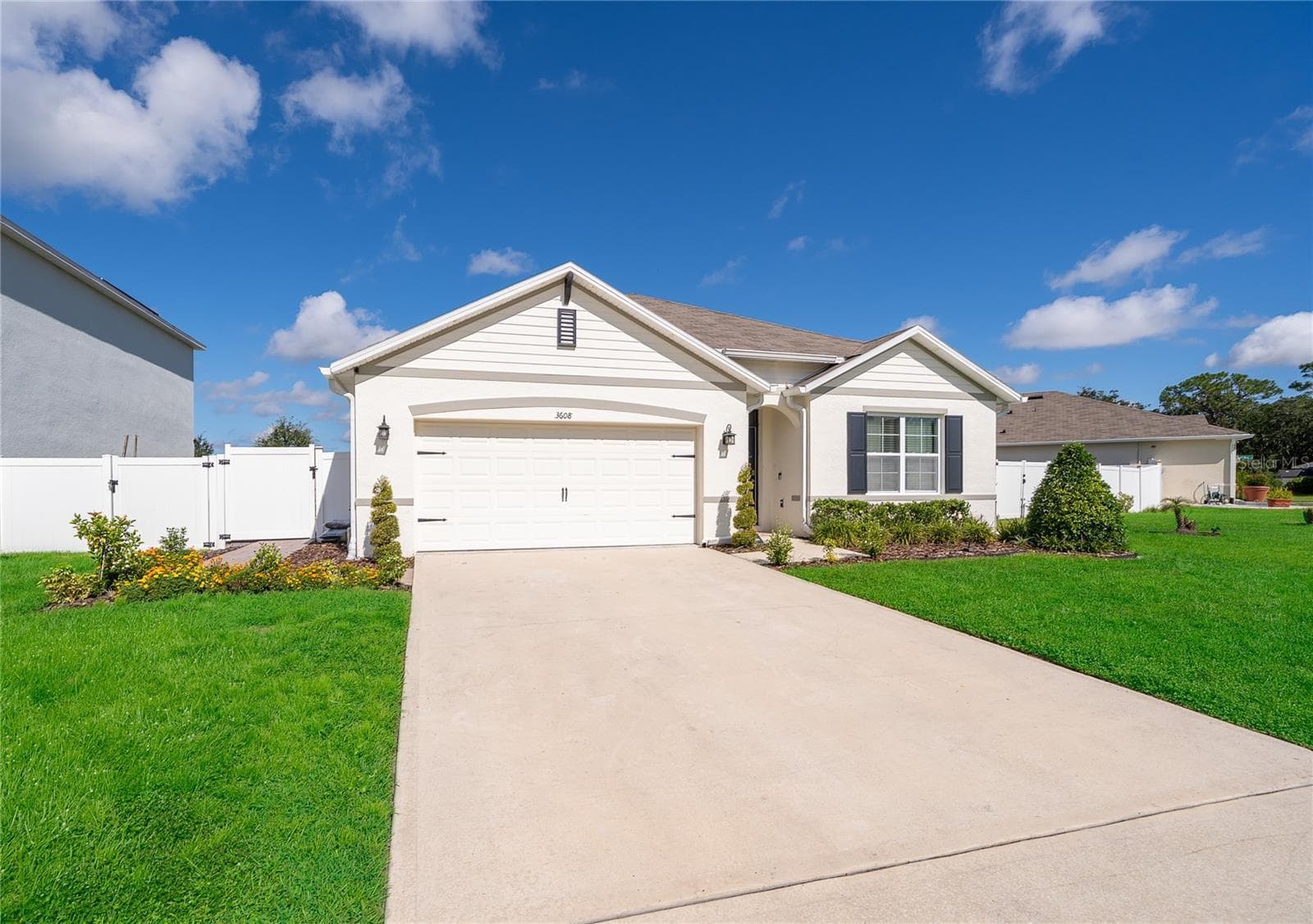 3608 SCARLET OAK DR