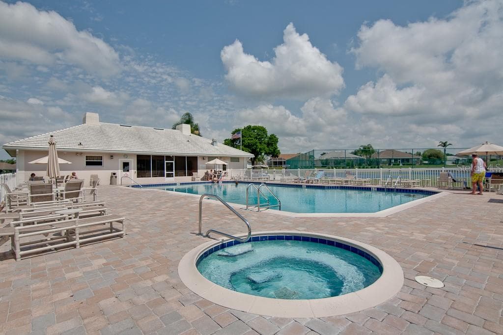 Single Family Residence at 2828 SHAUGHNESSY WAY, LAKELAND, photo 22 of 25