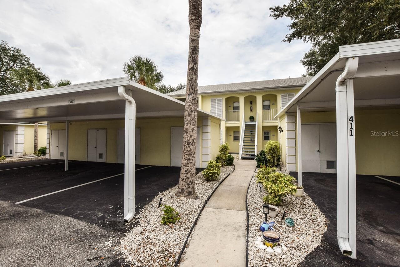 Front - 439 CERROMAR LN #310, VENICE