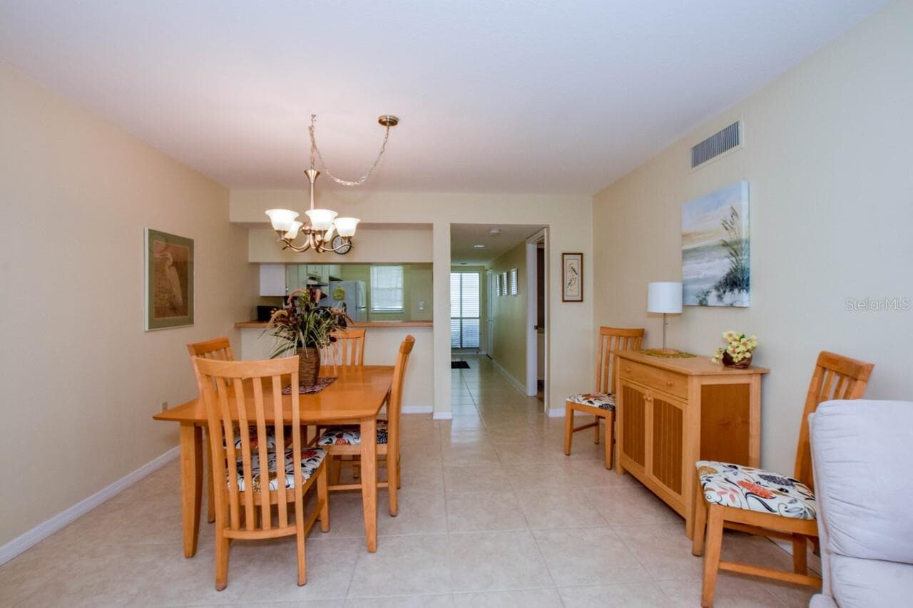 Dining TRoom - 439 CERROMAR LN #310, VENICE