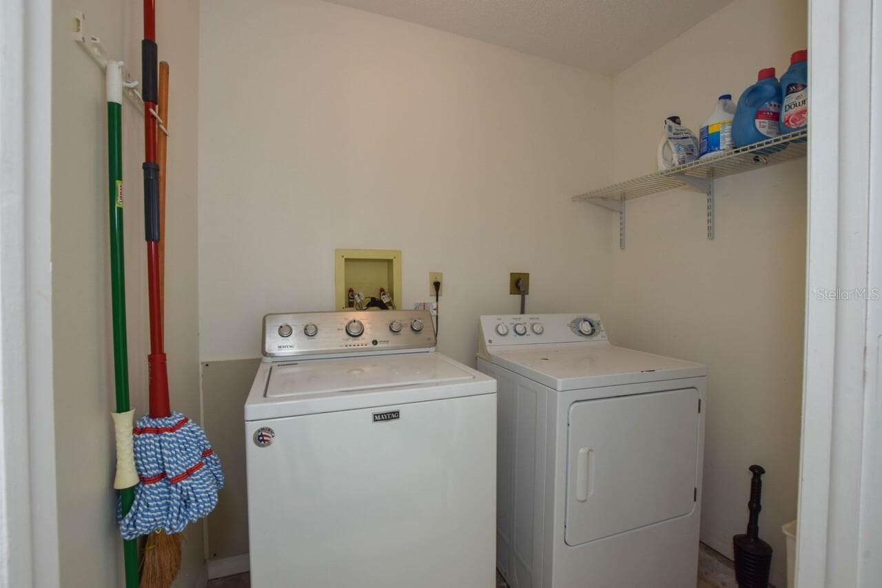 Laundry - 439 CERROMAR LN #310, VENICE