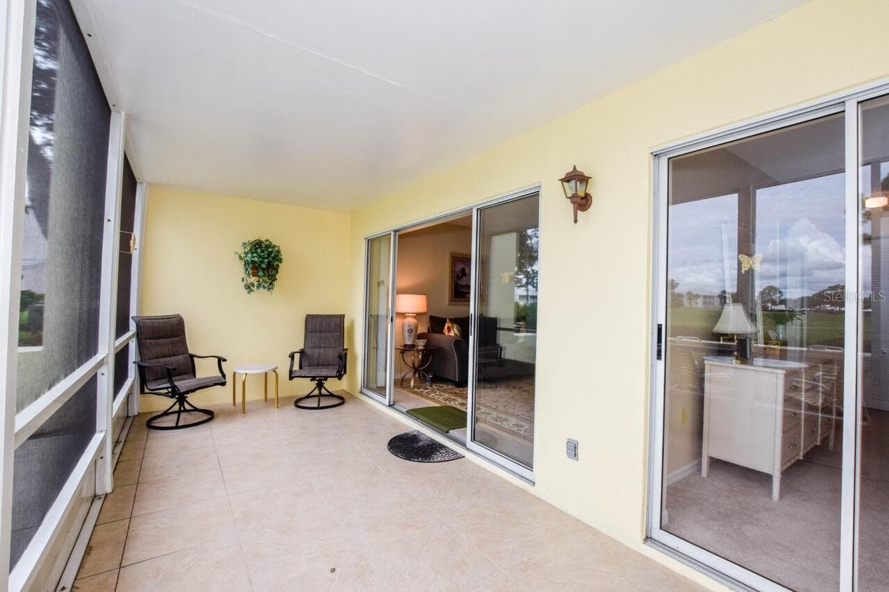 Lanai - 439 CERROMAR LN #310, VENICE