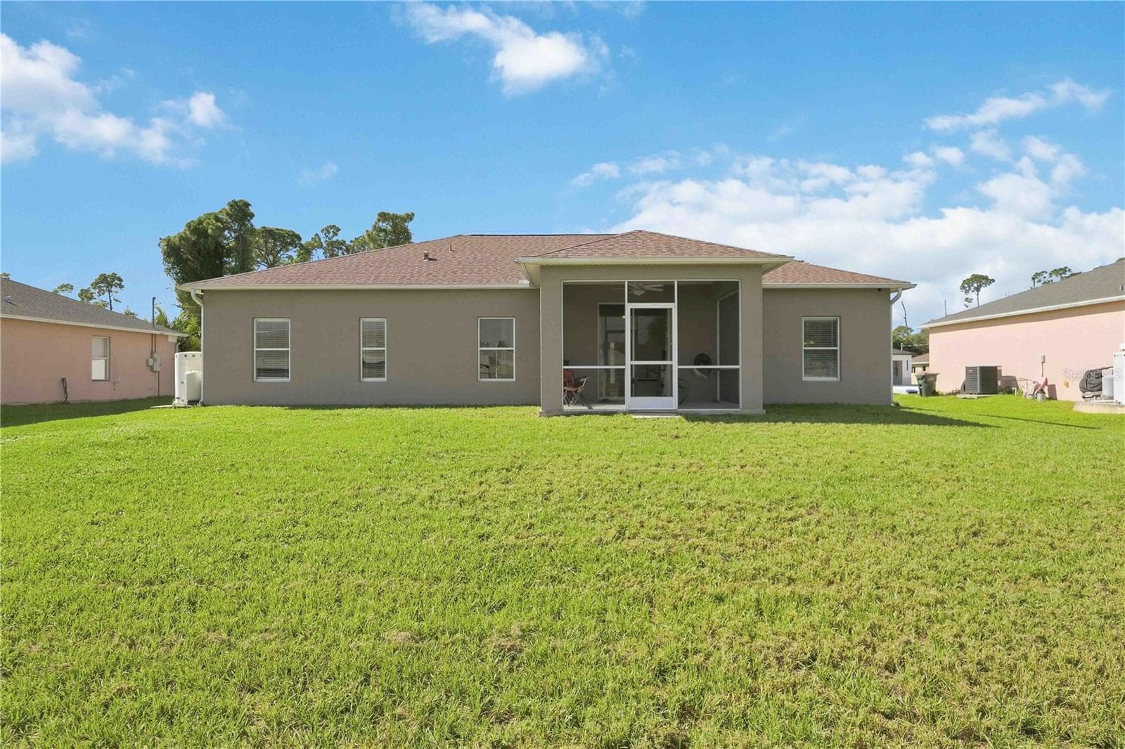 Large yard - 1150 KNOTTY PINE AVE, NORTH PORT