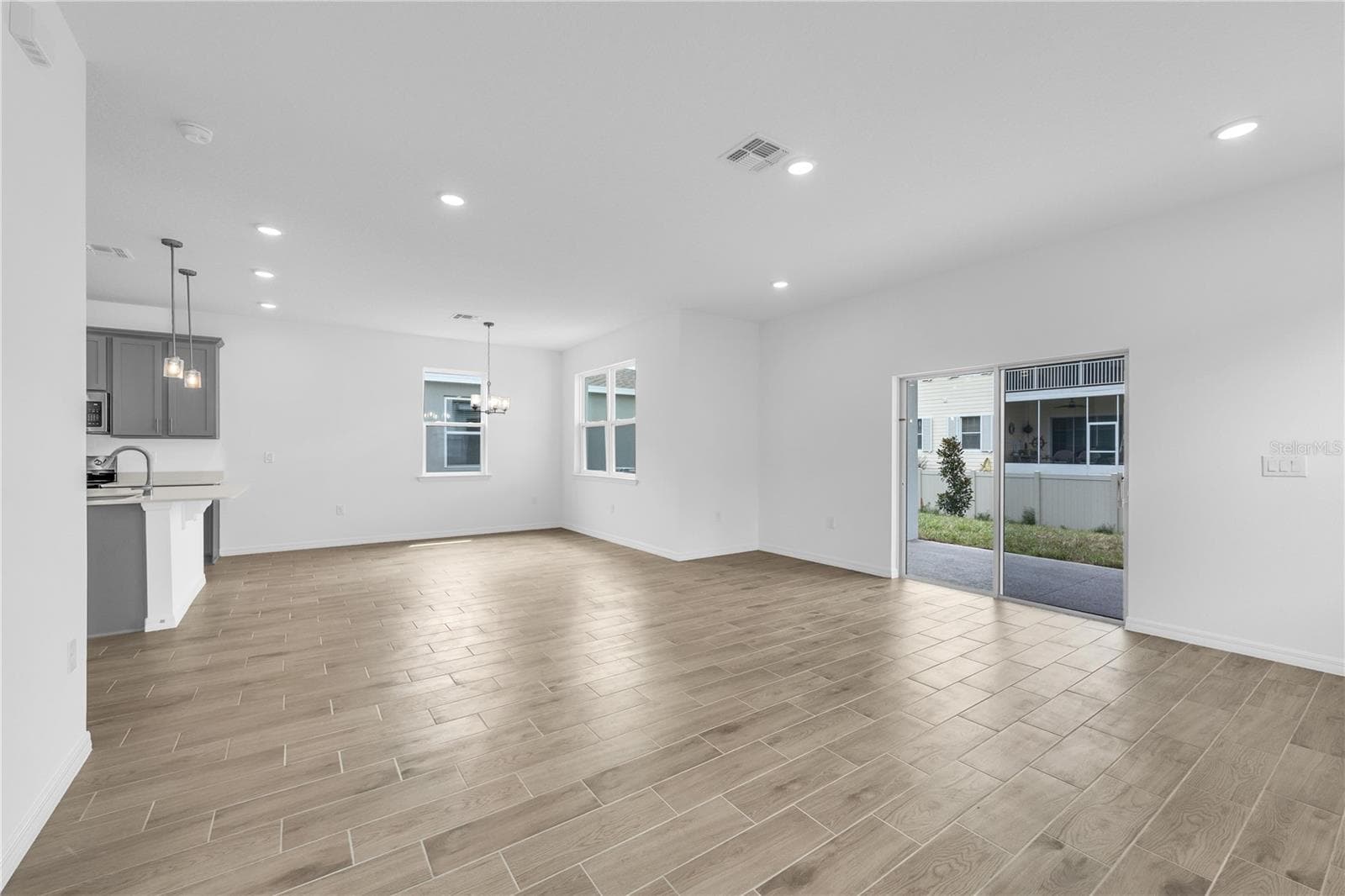 Single Family Residence at 906 CASTLEFORD AVE, PALM BAY, photo 5 of 46