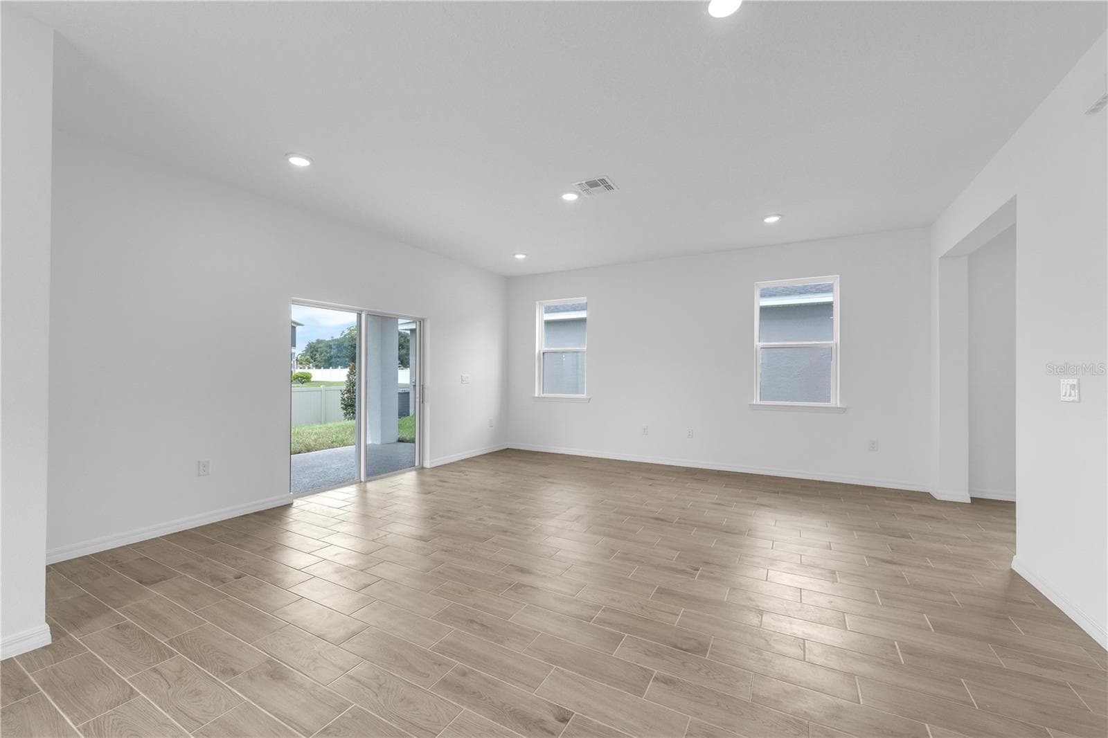 Single Family Residence at 906 CASTLEFORD AVE, PALM BAY, photo 6 of 46