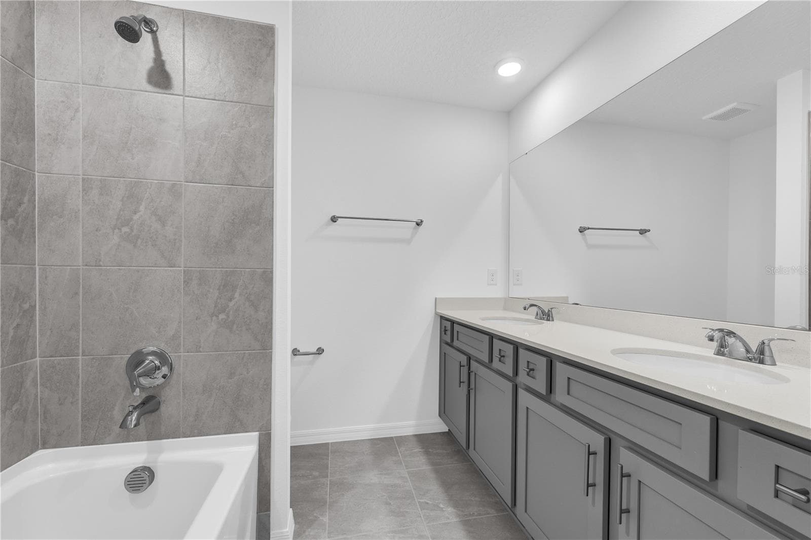 Single Family Residence at 906 CASTLEFORD AVE, PALM BAY, photo 23 of 46