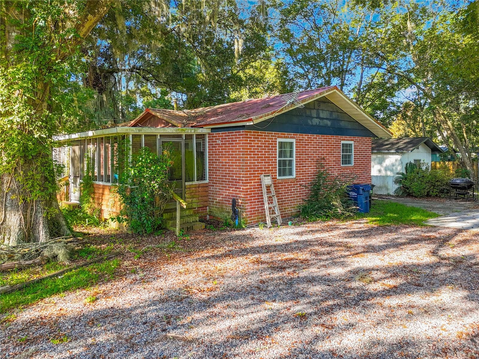 Single Family Residence at 27080 IOWA ST, HILLIARD, photo 33 of 44