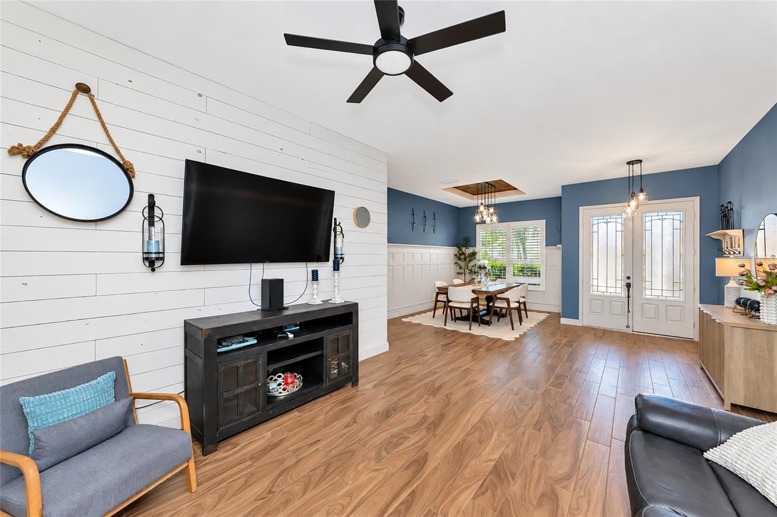 Single Family Residence at 1417 LANDVIEW LN, OSPREY, photo 6 of 82