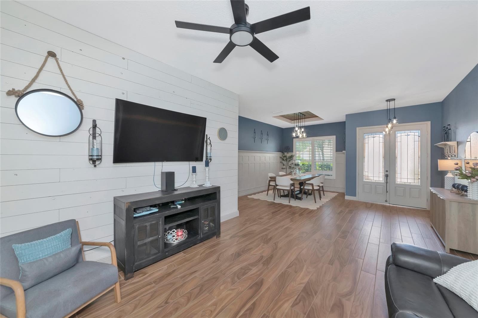 Single Family Residence at 1417 LANDVIEW LN, OSPREY, photo 7 of 82