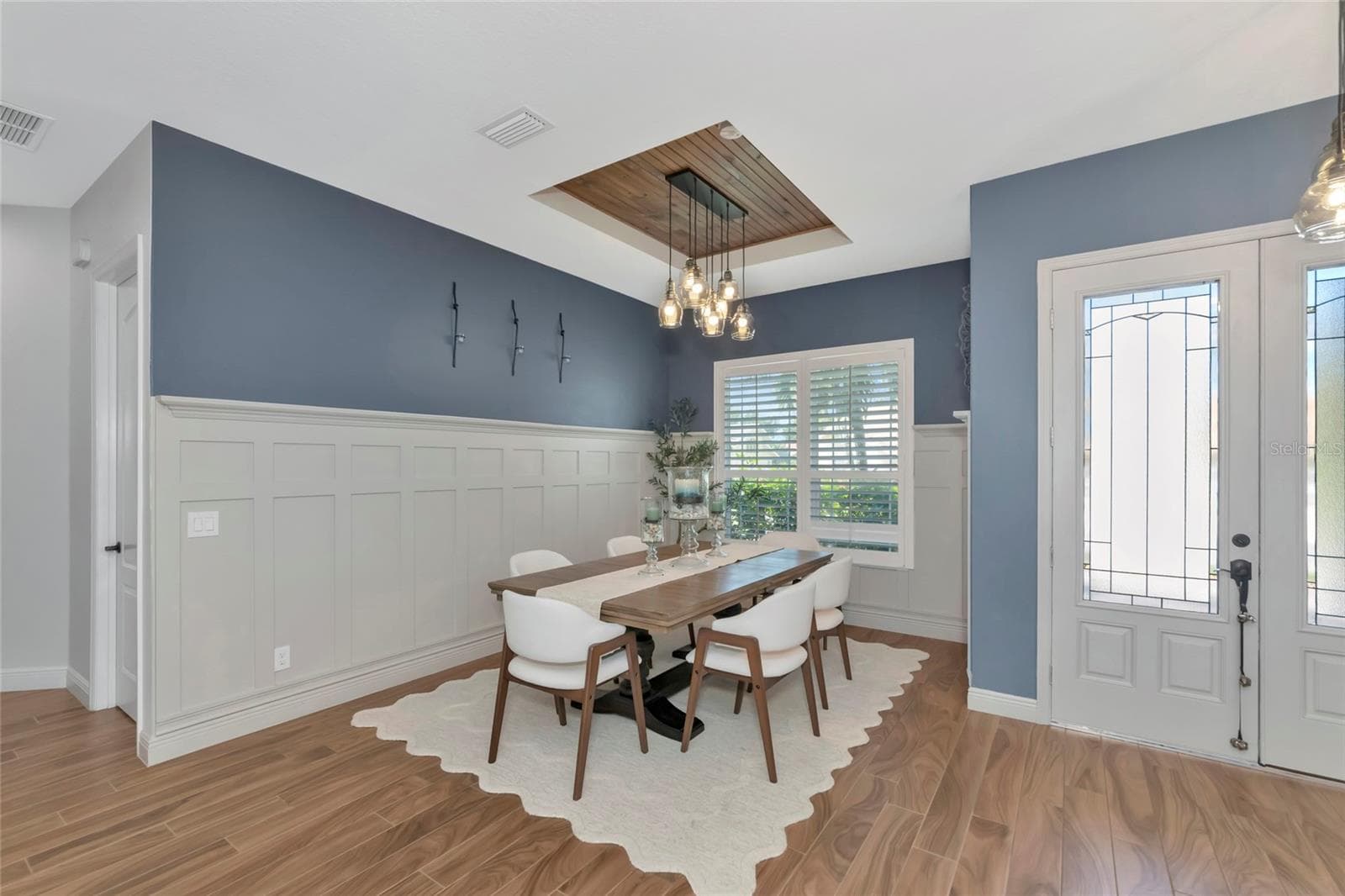 Single Family Residence at 1417 LANDVIEW LN, OSPREY, photo 8 of 82